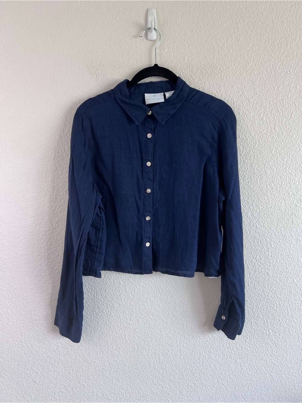 Cynthia Rowley Women’s Long Sleeve Navy Cropped Linen Button Down Shirt